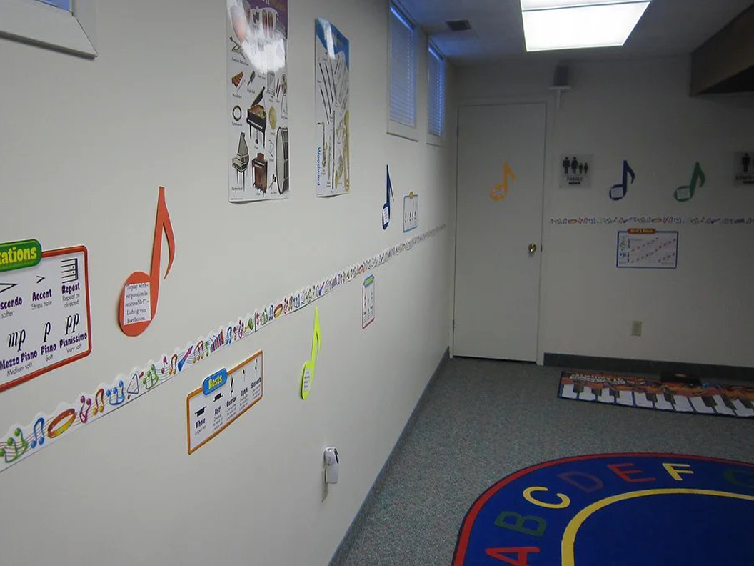 MFLM Room Slide 2