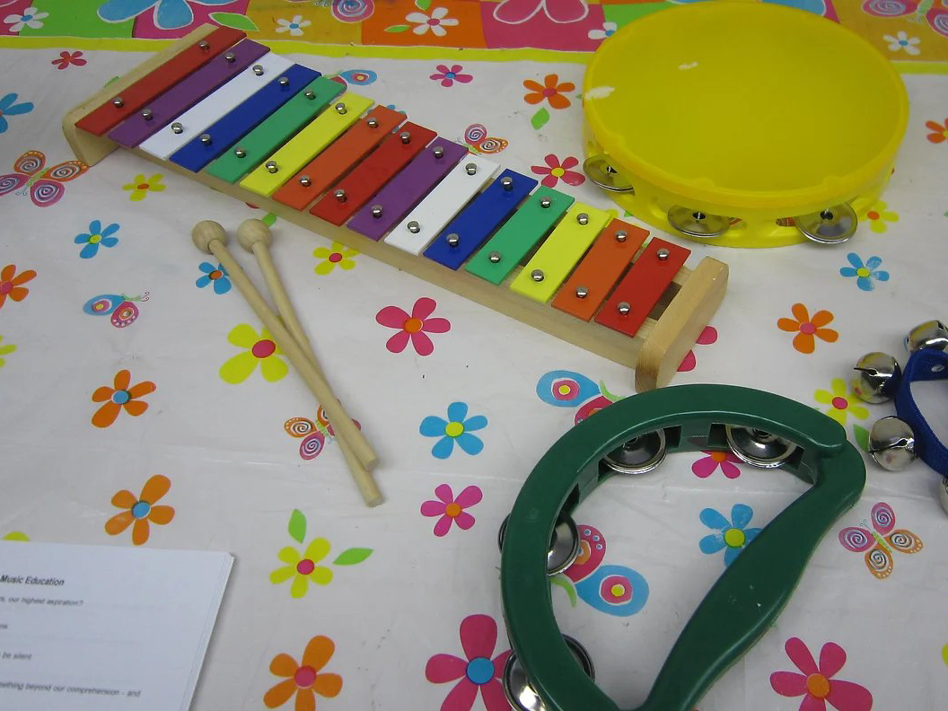 MFLM Room Slide 6
